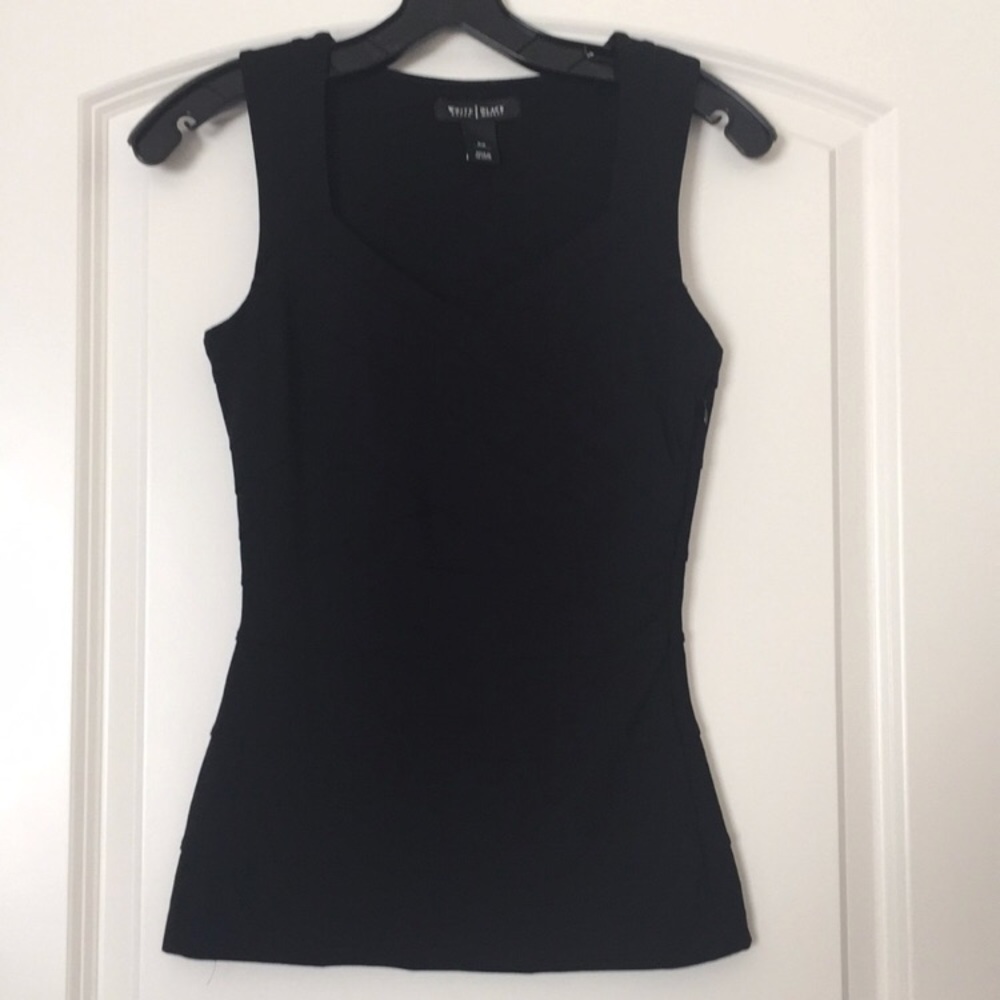 WHBM Black Top 🖤